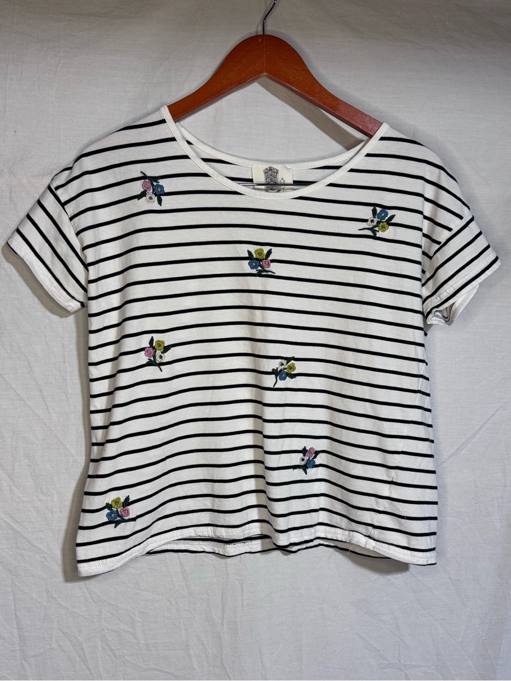 Lili’s Closet Floral Embroidered Striped Short Sleeve Tee - White/Black
